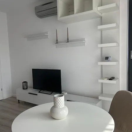 Elegant Studio With City Views - Prime Location - 02 Bucarest Esterno foto