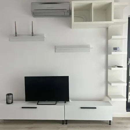 Elegant Studio With City Views - Prime Location - 02 Bucarest Esterno foto
