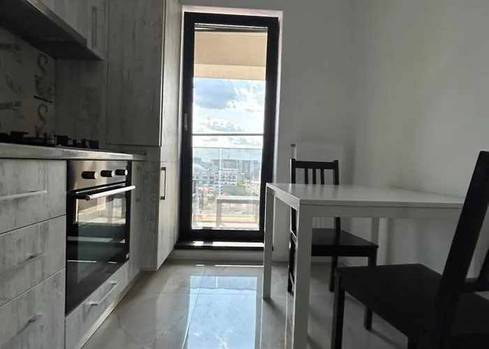 Elegant Studio With City Views - Prime Location - 02
