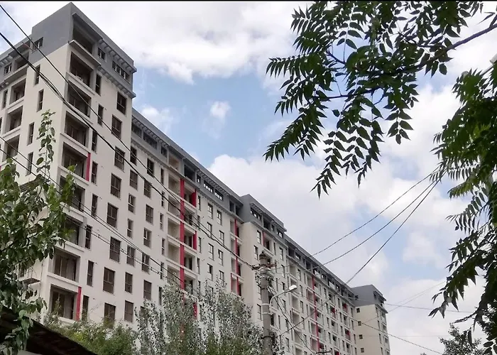 Elegant Studio With City Views - Prime Location - 02