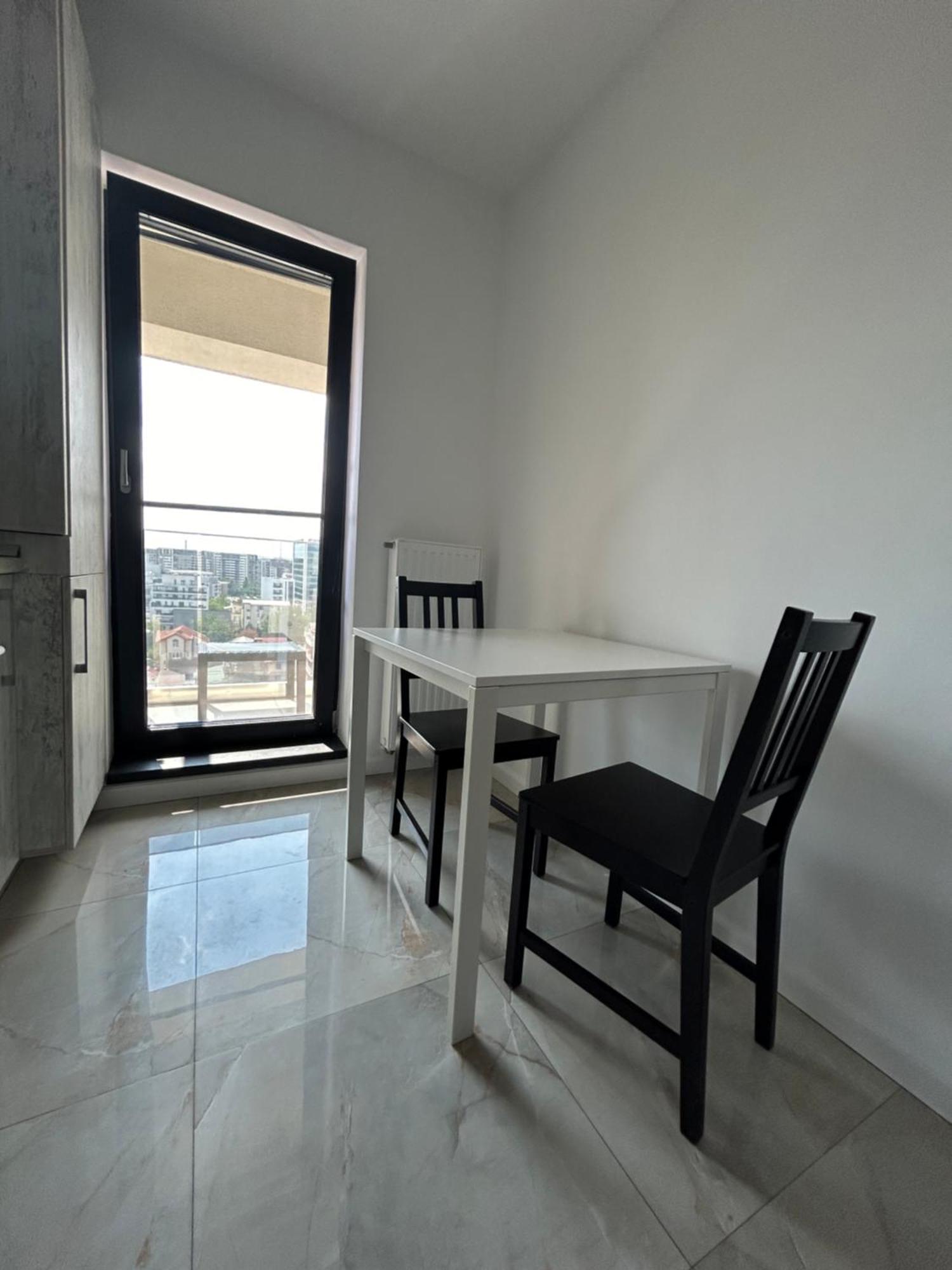 Elegant With Views - Prime Location - 02 Appartamento Bucarest