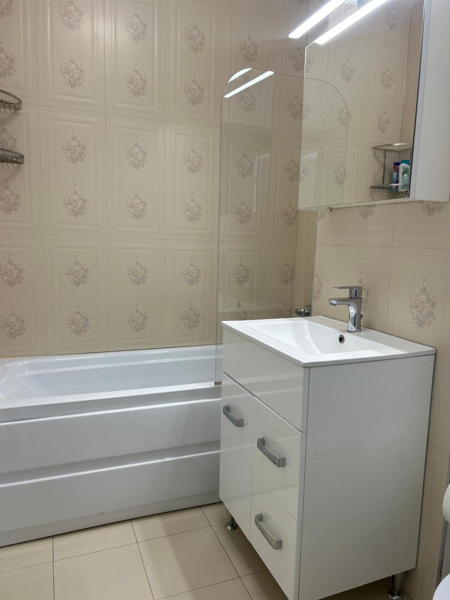 Elegant With Views - Prime Location - 02 Bucarest