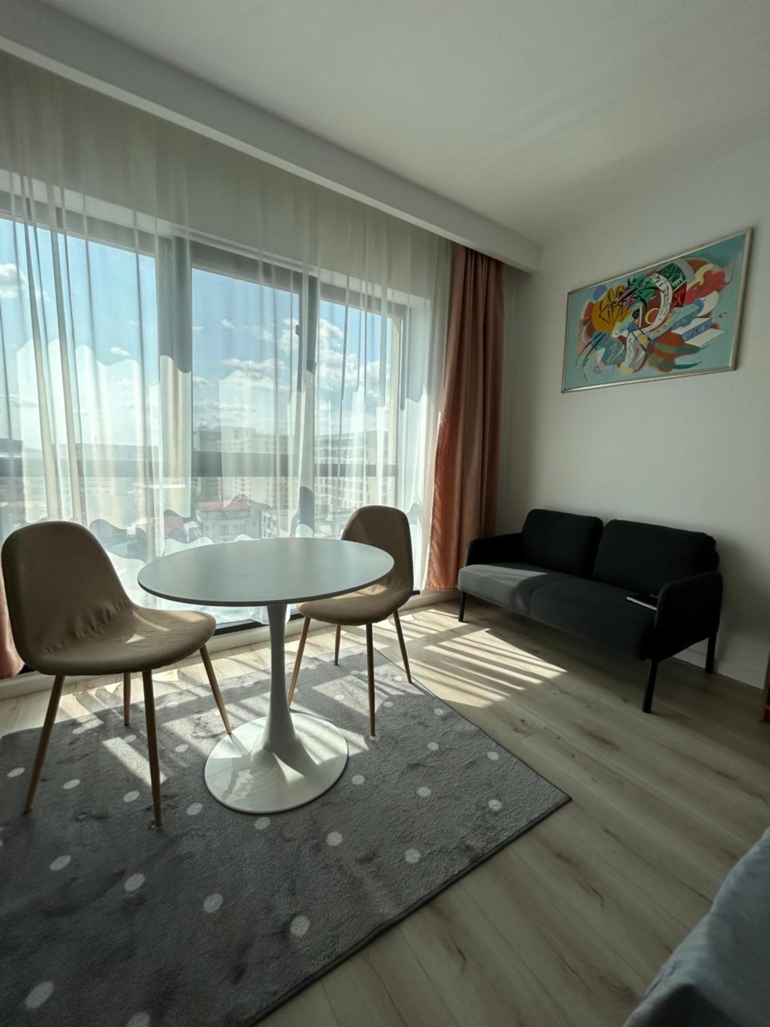 Elegant With Views - Prime Location - 02 Bucarest