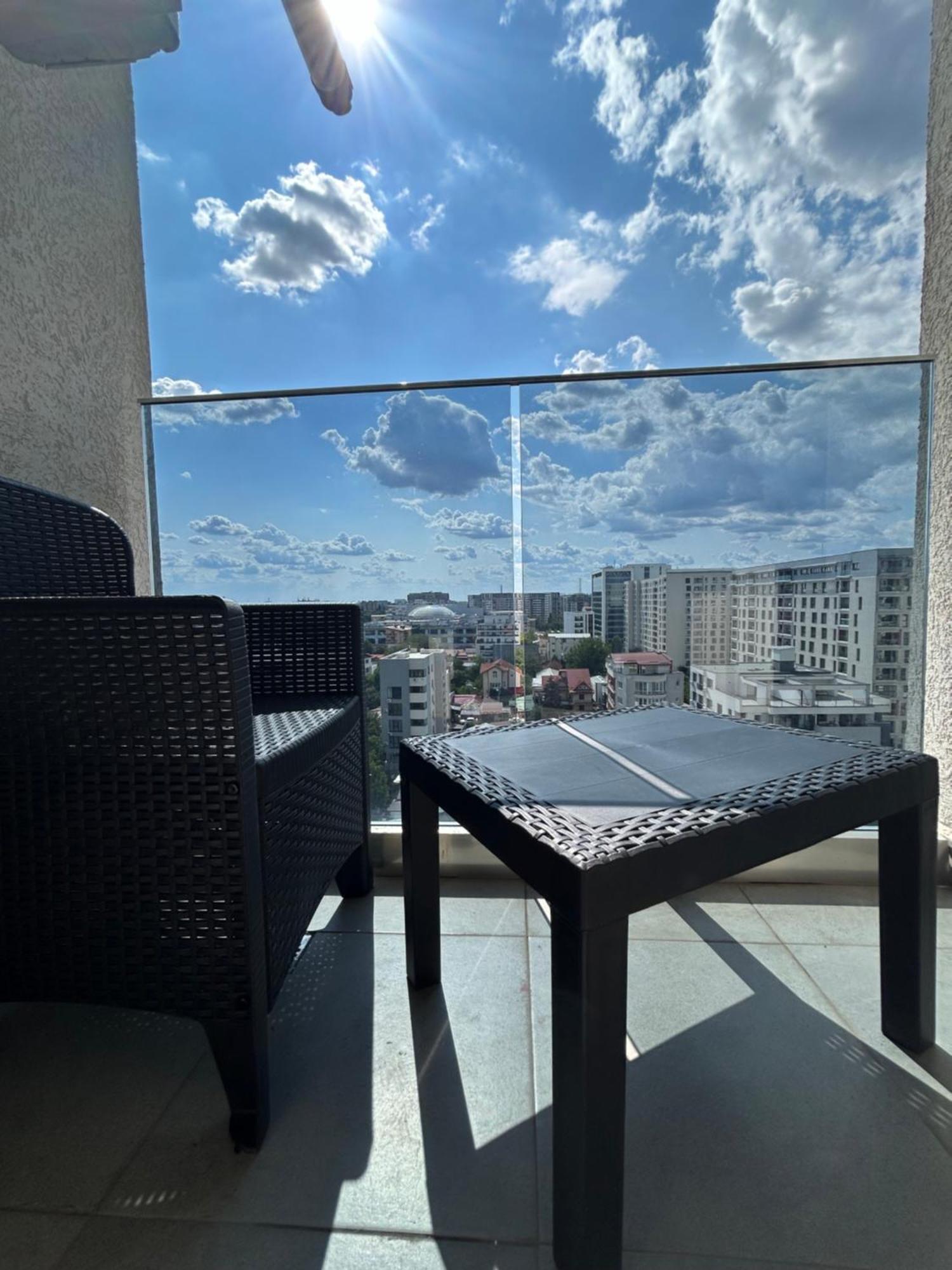 Appartamento Elegant With Views - Prime Location - 02 *