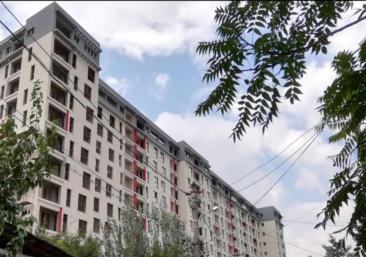 Appartamento Elegant With Views - Prime Location - 02 *